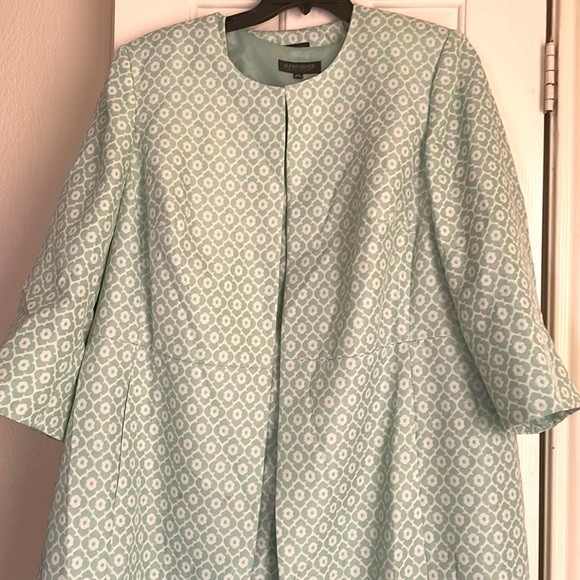 John Meyer duster/dressSize 20W. Side pockets in duster. Knee length. - Picture 1 of 3